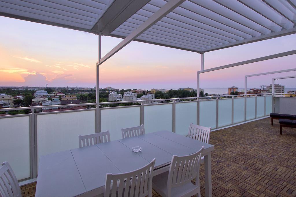 Apartmán Attico Stema Luxury Misano Adriatico Exteriér fotografie